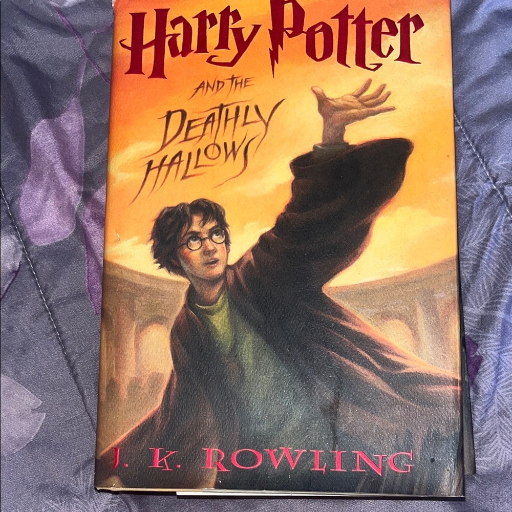 Harry Potter and the Deathly Hallows Book book 7